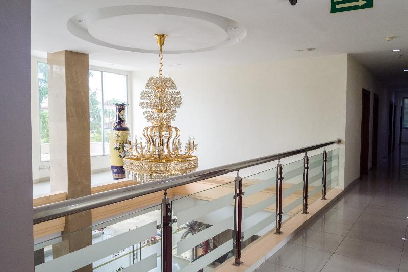Aviari Hotel Batam Экстерьер фото