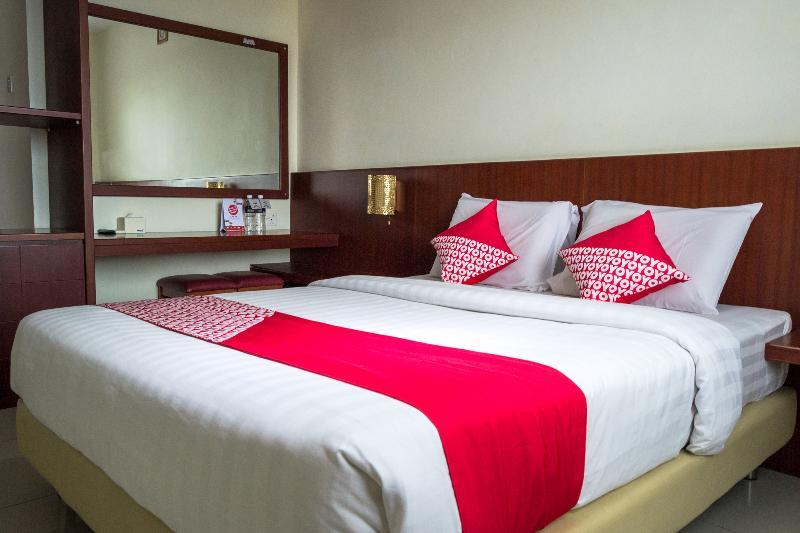 Aviari Hotel Batam Экстерьер фото