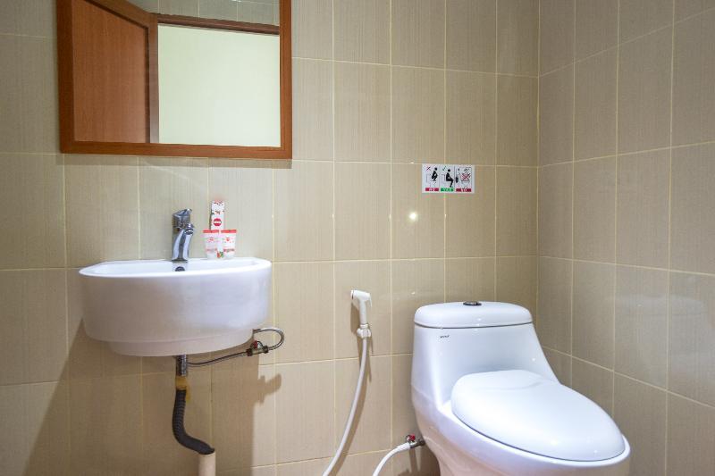 Aviari Hotel Batam Экстерьер фото
