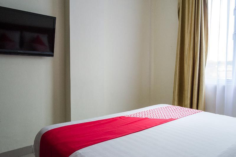 Aviari Hotel Batam Экстерьер фото
