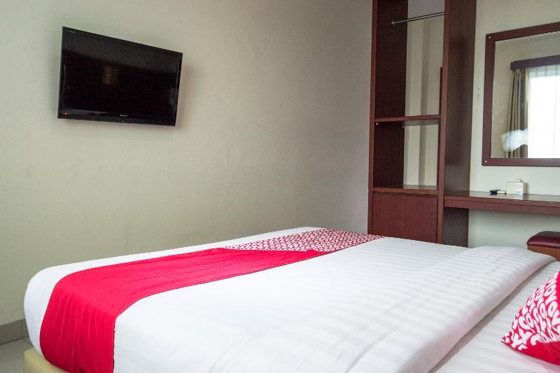 Aviari Hotel Batam Экстерьер фото