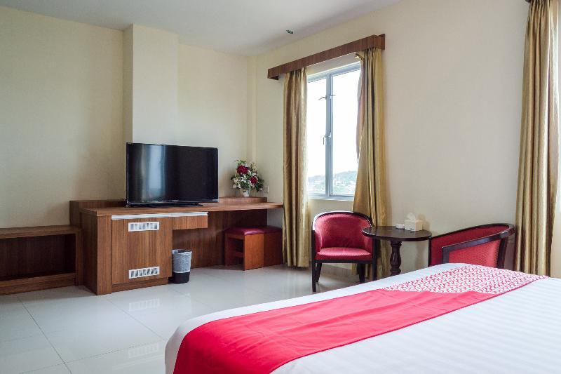 Aviari Hotel Batam Экстерьер фото